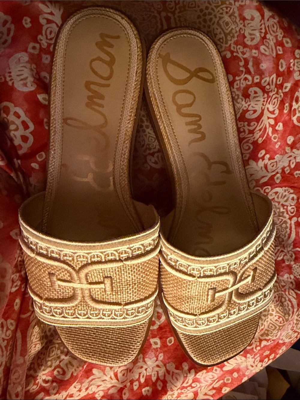 Sam Edelman Beige Woven Slide Sandals with White Trim - Picture 7 of 7